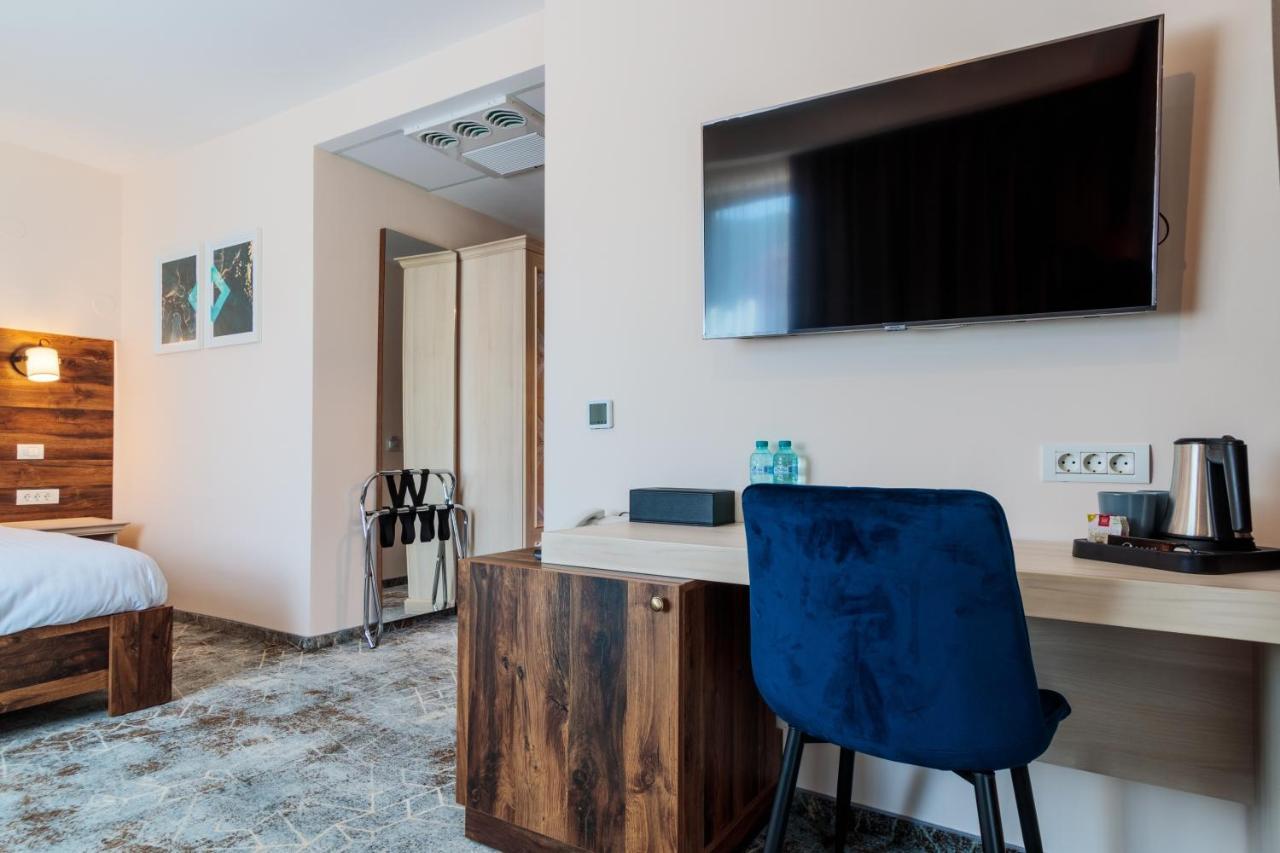 River Hotel & Spa Calimanesti Ngoại thất bức ảnh