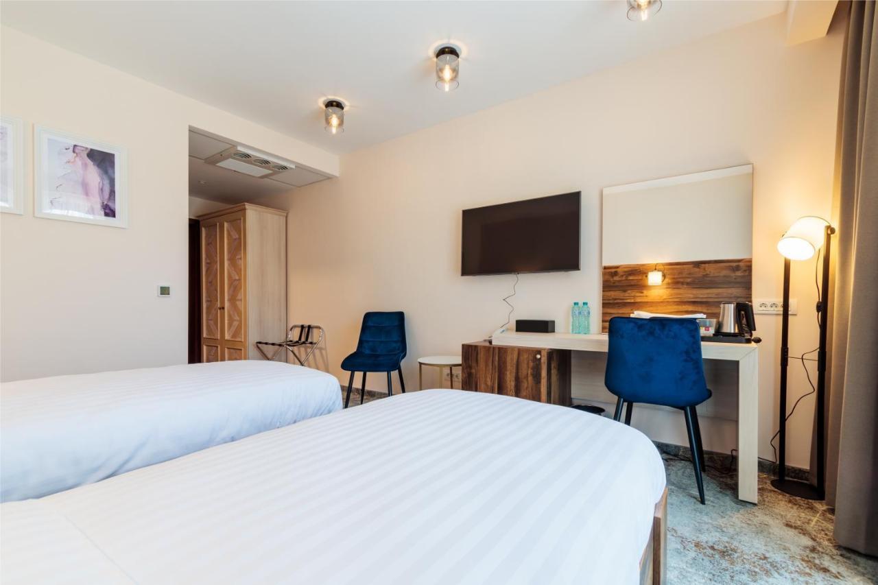 River Hotel & Spa Calimanesti Ngoại thất bức ảnh