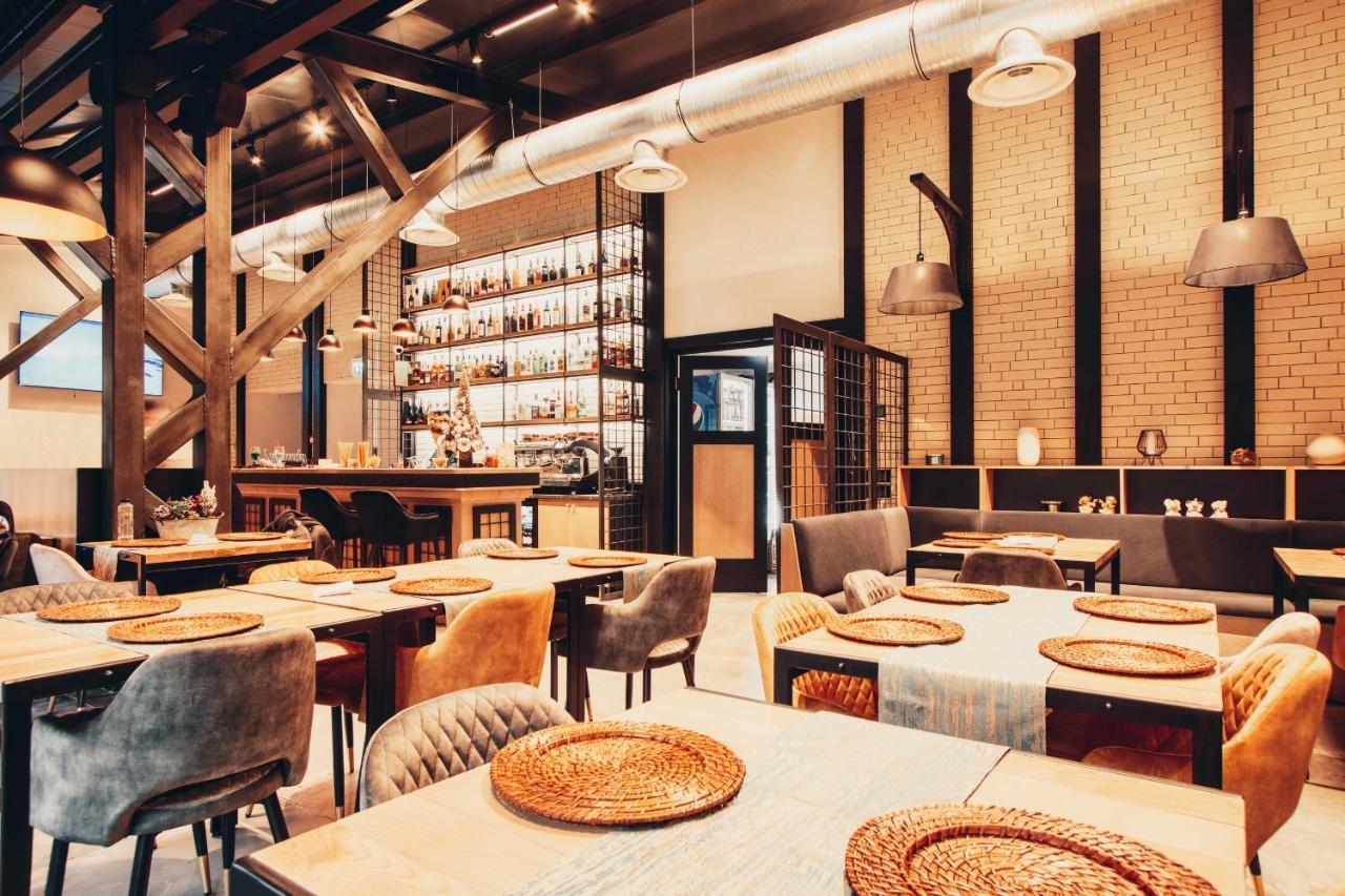 River Hotel & Spa Calimanesti Ngoại thất bức ảnh